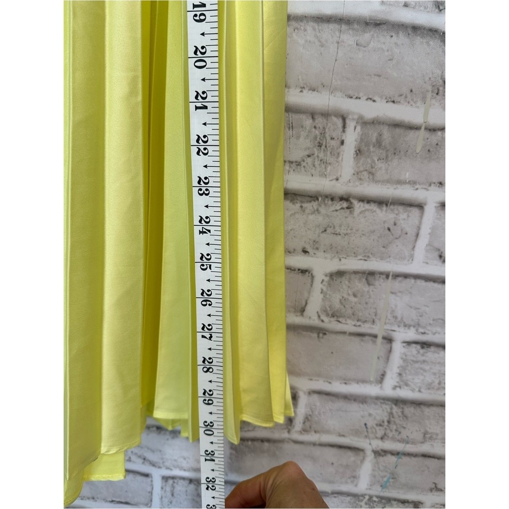 Zara Pleated Yellow A-Line Midi Skirt • summer chic • old money aesthetic - Picture 4 of 4